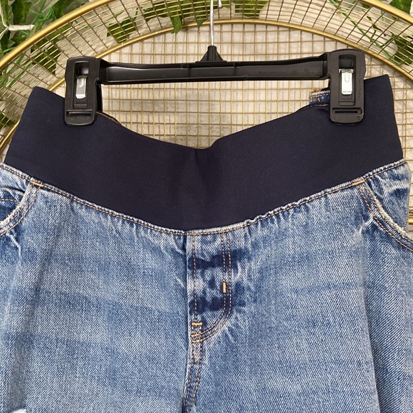 Maternity ripped jeans from Old Navy. Cropped, size 14. New without tags - Picture 3 of 10
